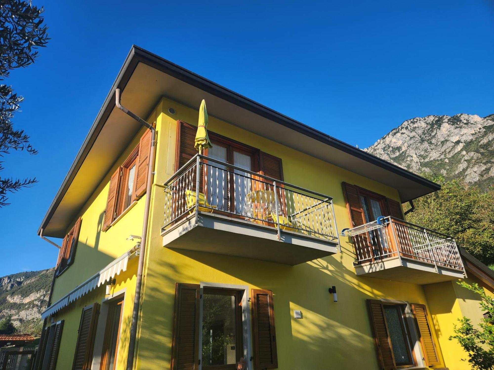 Apartment L'Ulivo Lake View Private Road 5 Kilometers From Varenna Lierna Exterior foto
