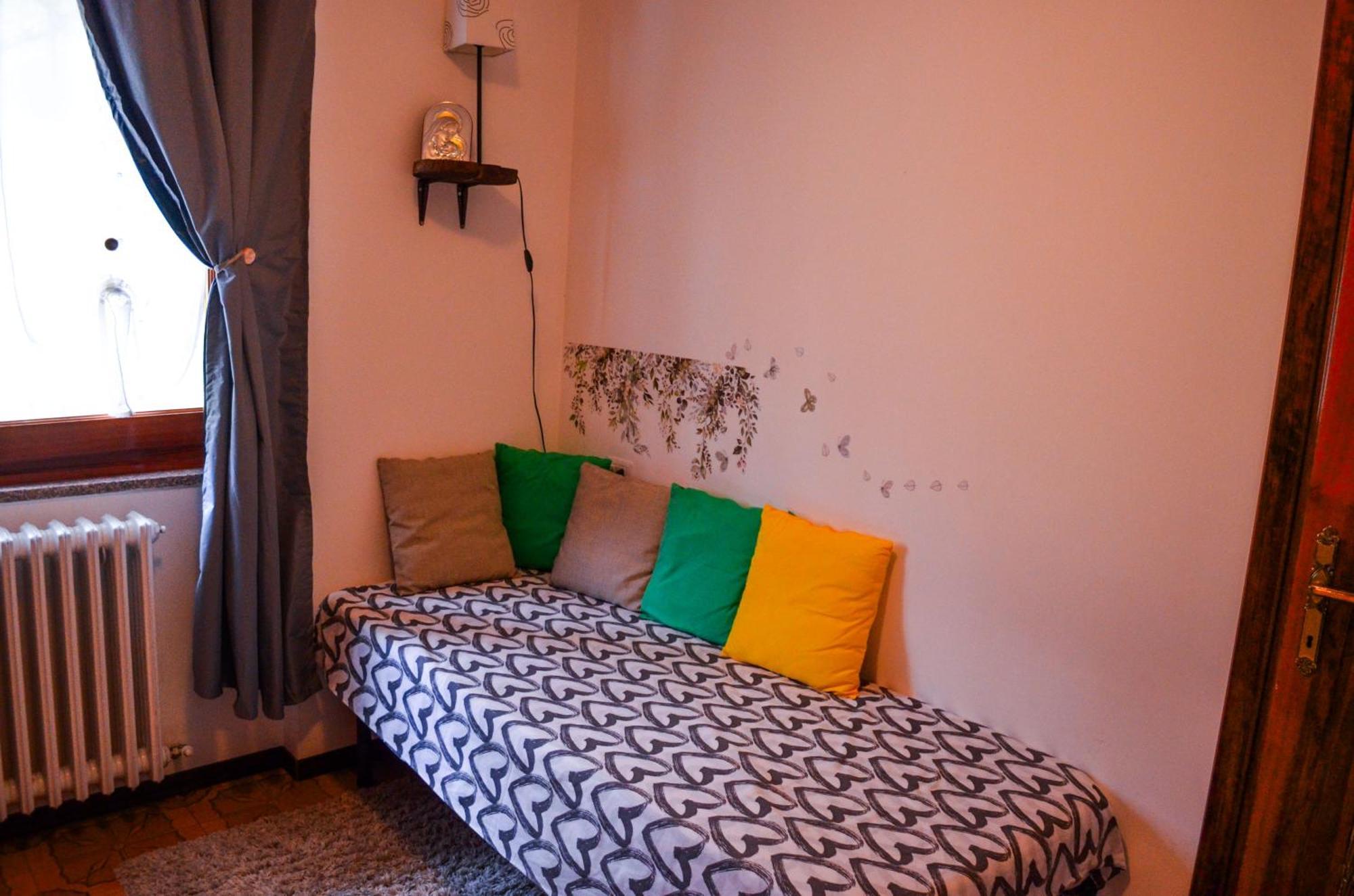 Apartment L'Ulivo Lake View Private Road 5 Kilometers From Varenna Lierna Exterior foto
